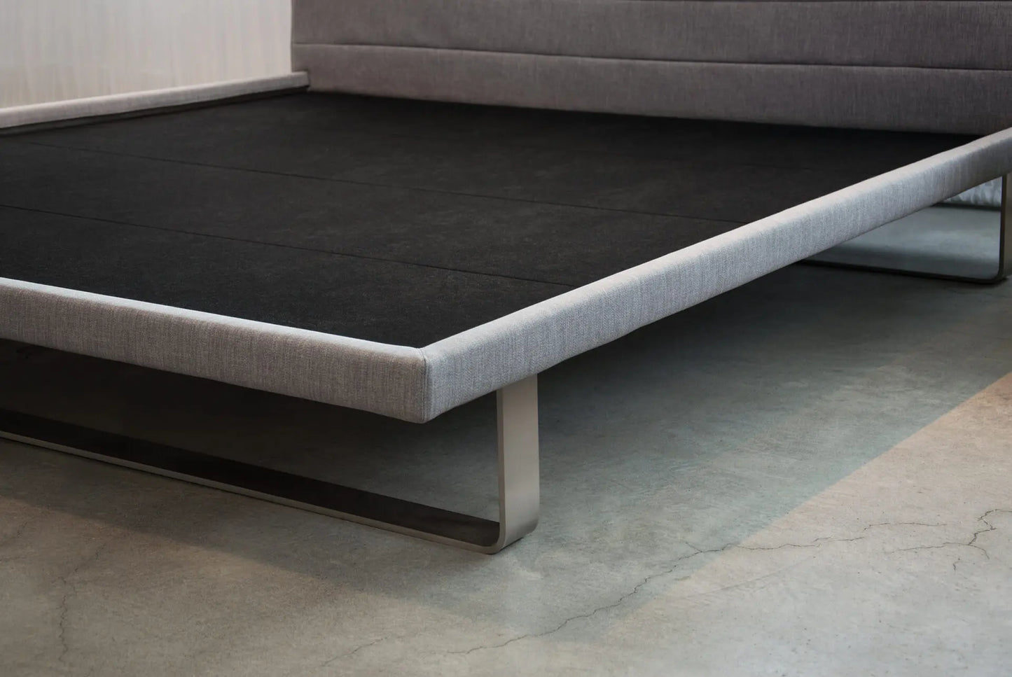 Envy Platform Bed